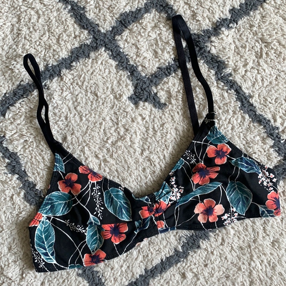 NWOT Out From Under Bralette Urban Outfitters